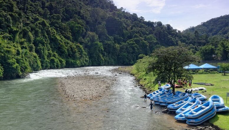 Pemandangan Indah Kiulu River