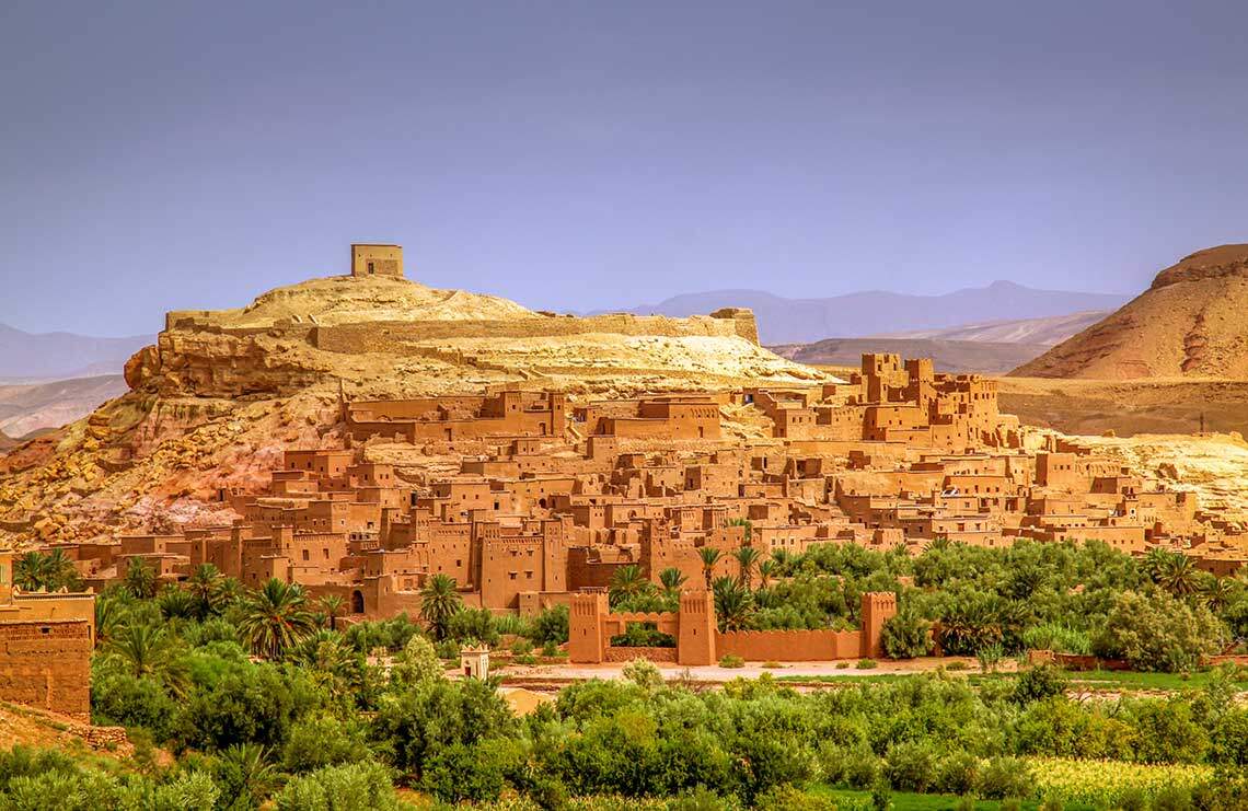 Ait Benhaddou, sebuah kota kubu kuno di Maghribi berhampiran Ouarzazate di pinggir padang pasir sahara. Digunakan dalam fail seperti Gladiator, Kundun, Lawrence of Arabia, Kingdom of Heaven