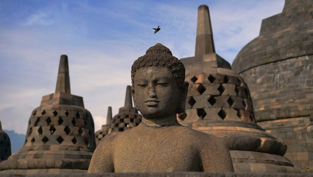 Borobudur Patung Buddha