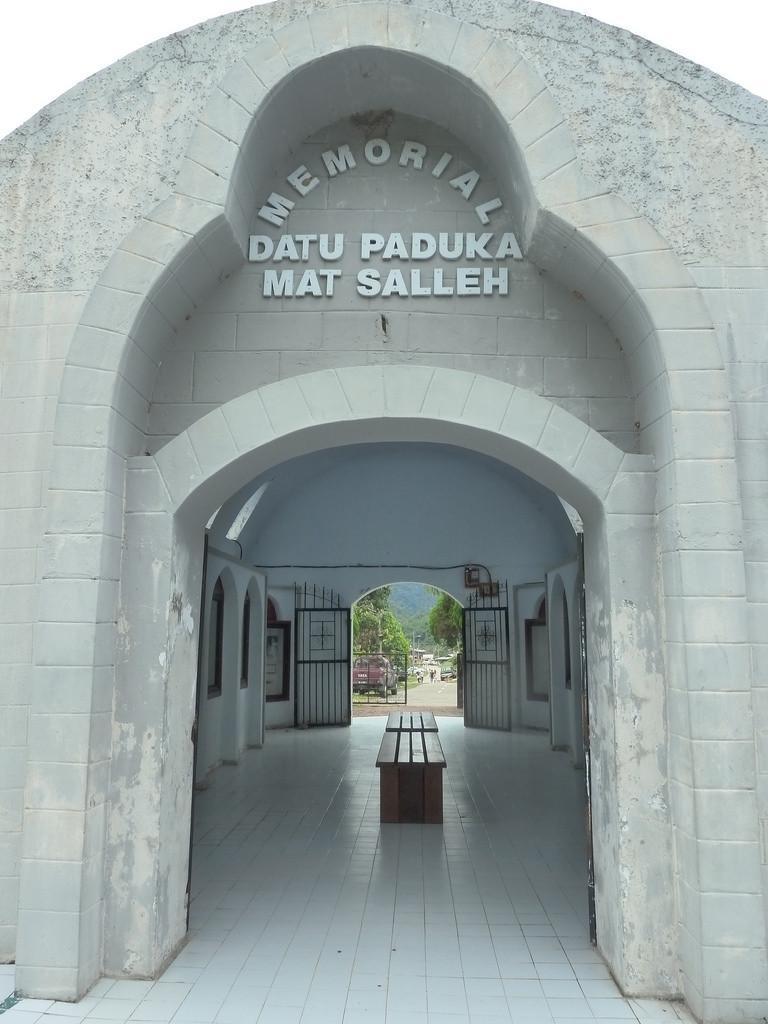 Mat Salleh Memorial Monument