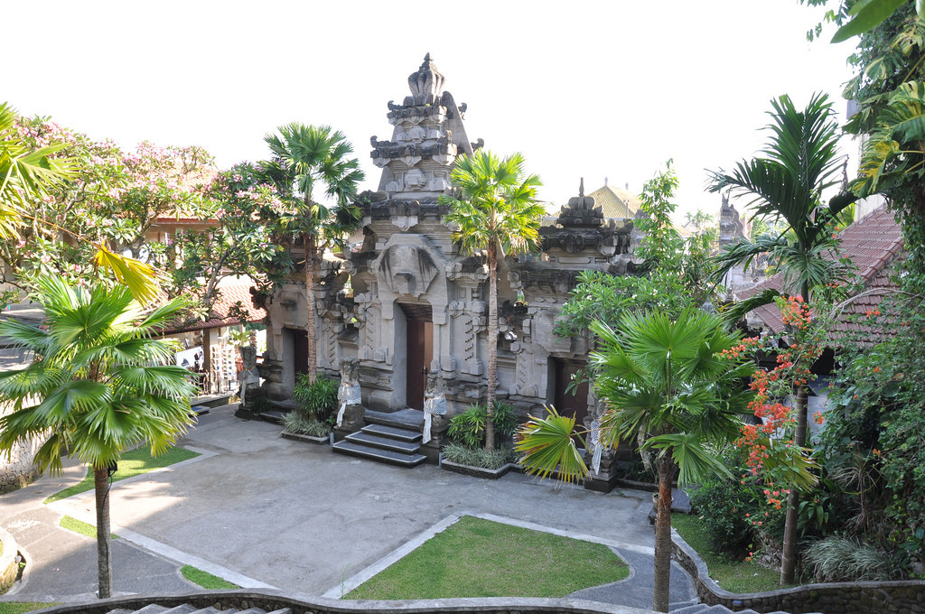 Seni Tradisional Bali Banyak Dihimpunkan Di Puri Lukisan Museum