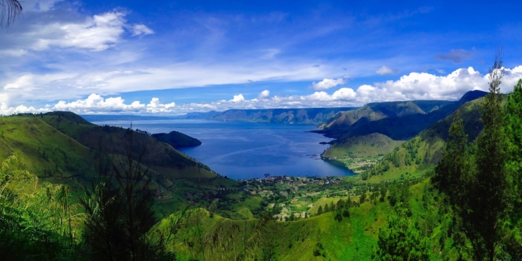 Clouds Scenic Sky Landscape Lake Toba Indonesia