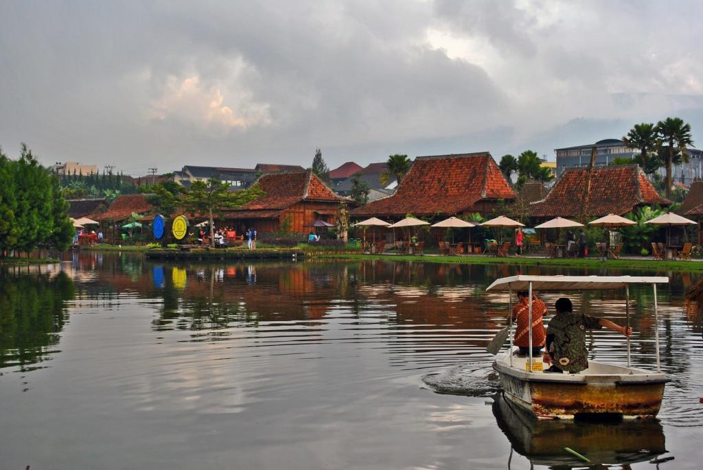 Floating Market Lembang Bandung