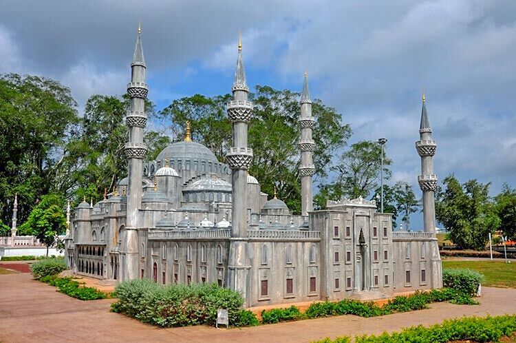 Masjid Sultan Ahmet (Masjid Biru) di Turki