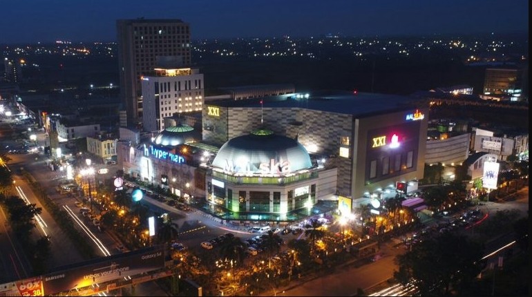 SKA Mall Pekanbaru Prima Harie