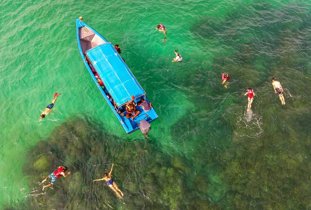 Aktiviti snorkeling di Pulau Besar