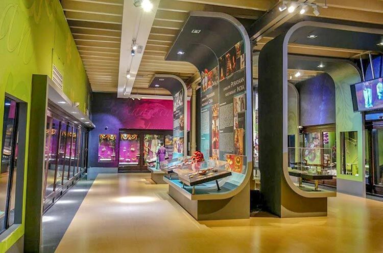 Galeri dan pelbagai artifak di Muzium Taiping Perak