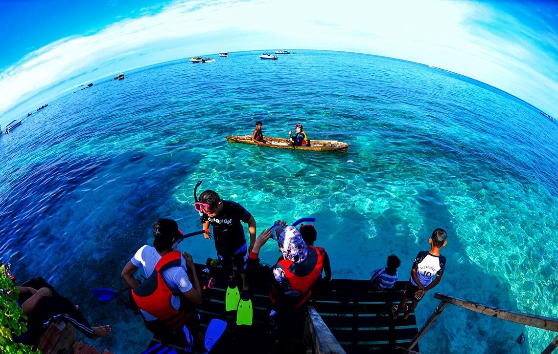 Aktiviti snorkeling di Pulau Mabul