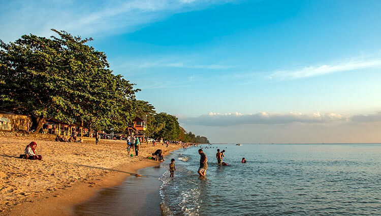 Pantai-Pengkalan-Balak-Melaka-Reaz-Rahman