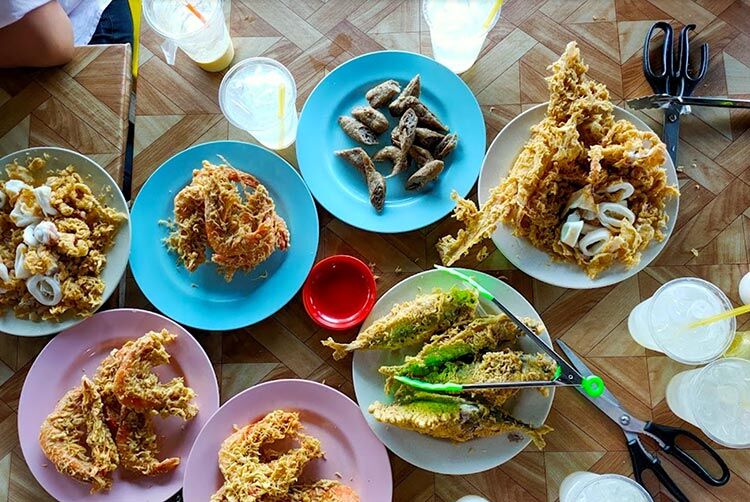 Makan-laut-goreng-ala-tempura-Warung-Pok-Nong-Adilah-Nordin