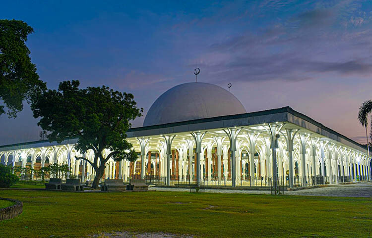 Masjid-Agung-Al-Falah-Kota-Jambi-Zikra-Wahyu-Kirana