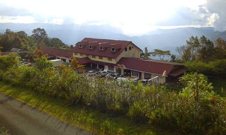Pemandangan-Gunung-Alab
