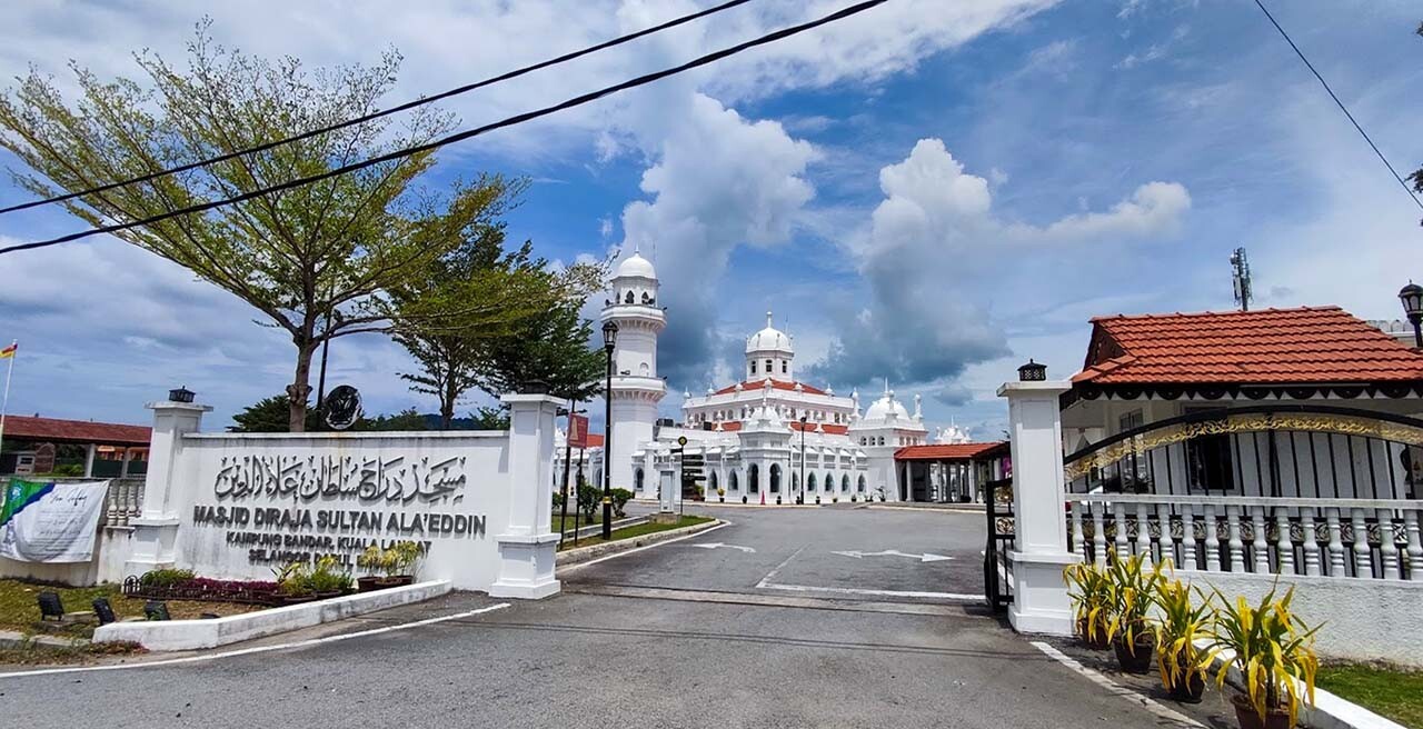 Masjid-DiRaja-Sultan-Alaeddin-Abdul-Hakim