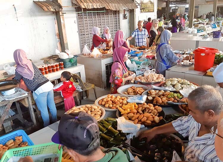 Pasar-Wakaf-Che-Yeh-Che-Meeng