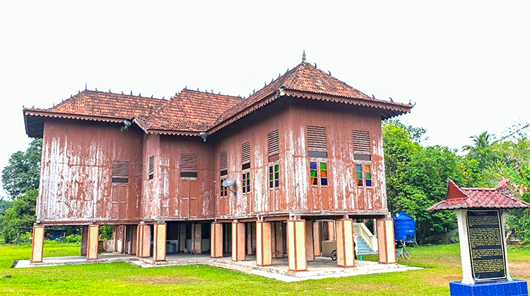 Rumah-Jambi-JA-Lee