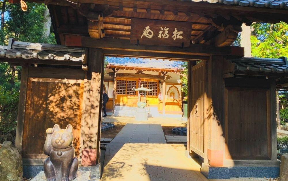 Gōtokuji-Temple-Autchi-JinZawa.jpg