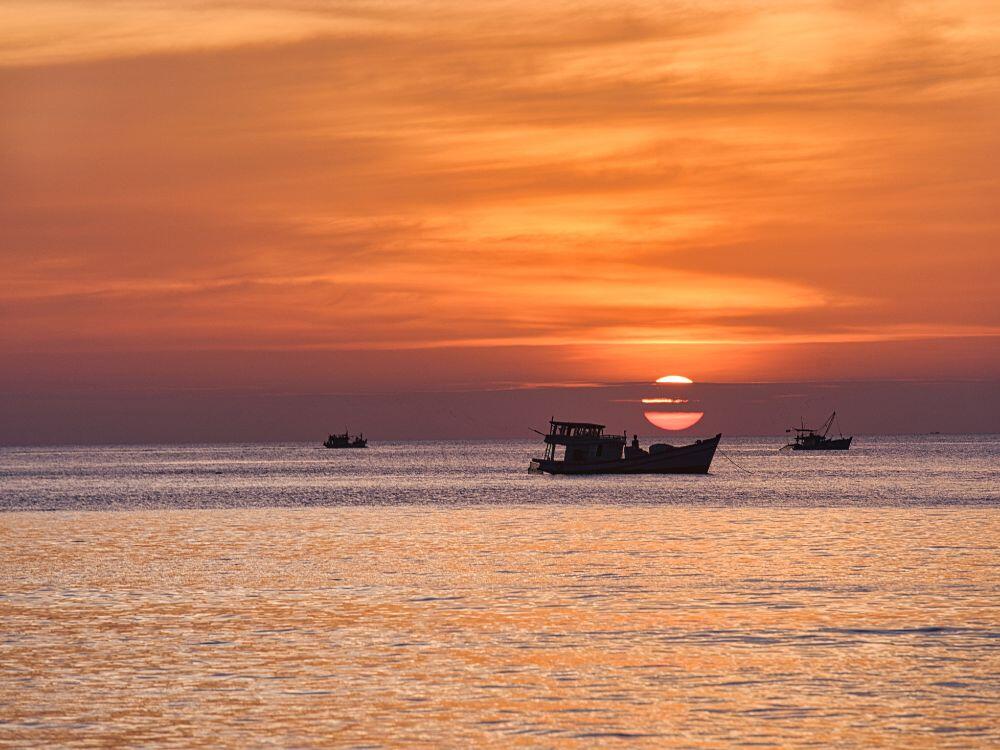 Sunset Sanato Beach Club