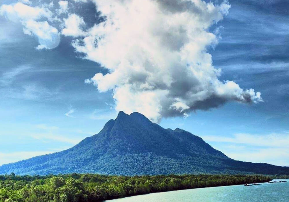 Pendakian Gunung Santubong