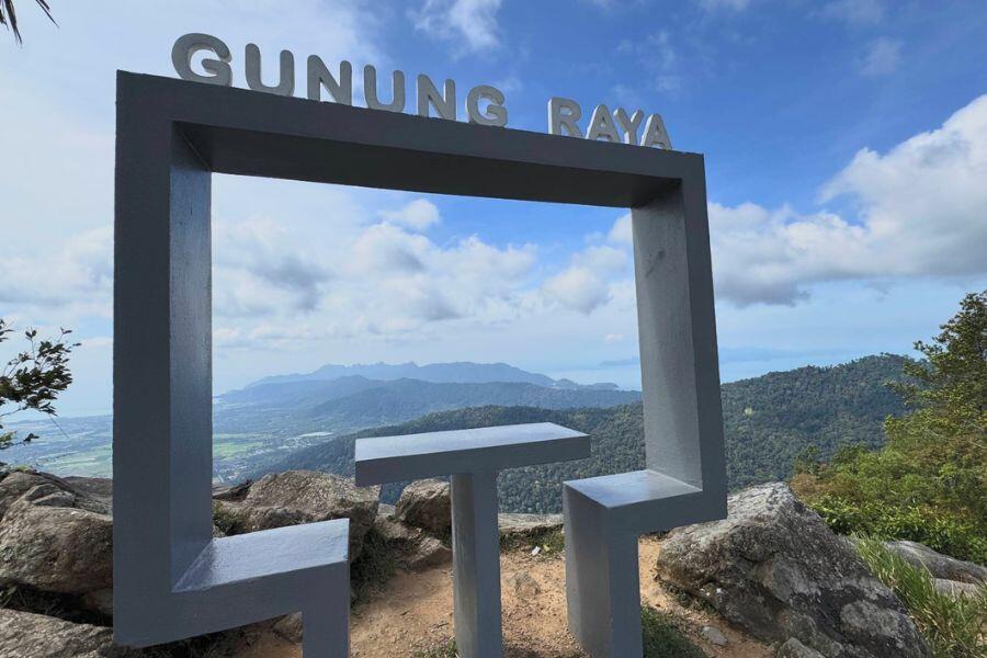 Gunung Raya